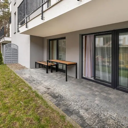 Miedzywodzie Beautiful Apartment With Garden & Parking By Noclegi Renters Eksteriør bilde