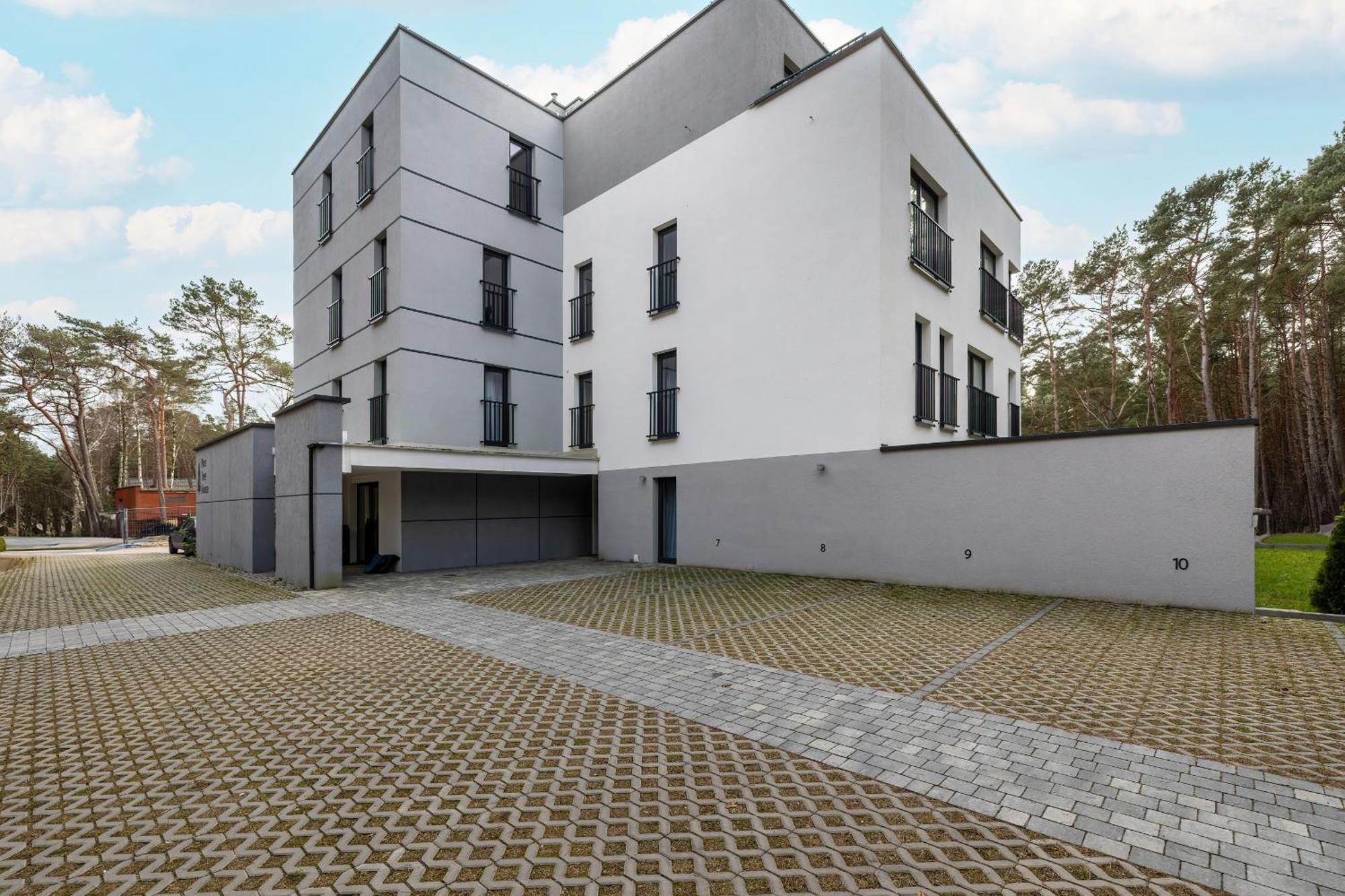 Beautiful With Garden & Parking By Renters * Miedzywodzie